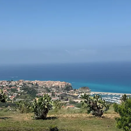 On Hill 1 פרגליה